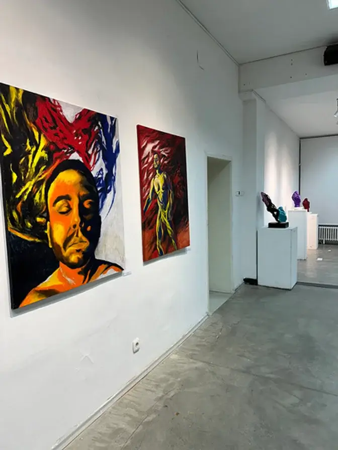 Large Image - 8